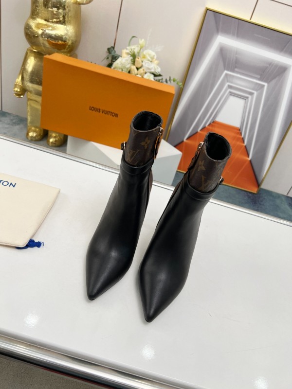 【限定】ルイヴィトン n級品 最新スパイクブーツ