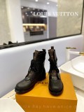 入手困難 ルイヴィトン コピーおすすめ 2023 ssランウェイショーの主力新型マーチンブーツ