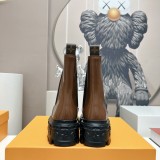 入手困難 ルイヴィトン 激安通販 秋冬の新作マーチンブーツシリーズ