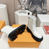 超奇跡の入荷☆ ルイヴィトン n級品 秋冬の新作マーチンブーツシリーズ