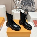 累積売上総額第１位！ ルイヴィトン コピーおすすめ 秋冬の新作マーチンブーツシリーズ