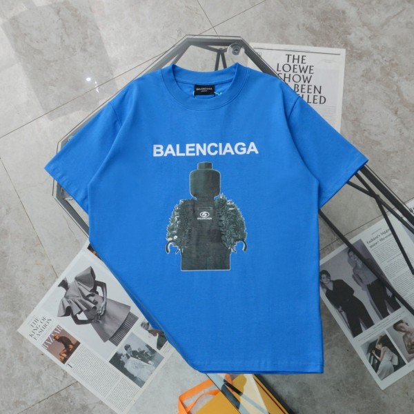 入手困難 バレンシアガ 激安偽物 アプリントアルファベットロゴカジュアル半袖Tシャツ