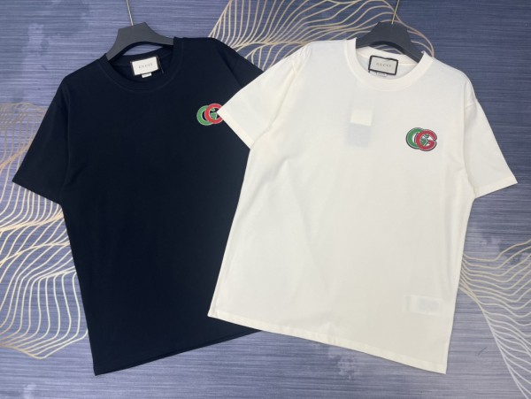 【限定】グッチ コピーおすすめ 2024春夏新作カラー刺繍ロゴラウンドネック半袖Tシャツ2色