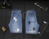 【話題商品！】クロムハーツ 激安偽物 ナショナルラッシュライトニングレザージーンズ