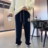 日本未入荷 クロムハーツ 激安通販 24 ss新作ハイストリートサンスクリット刺繍足もとを束ねたカジュアルなスポーツパンツ