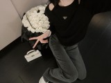 超奇跡の入荷☆ プラダ n級品 肩出しトリコロールウエストセーター