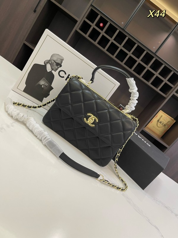 ★超人気 シャネル 偽物通販 Chanel ショルダーバック