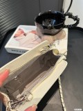 日本未入荷 シャネルCHANEL 激安偽物 チェーンバッグ
