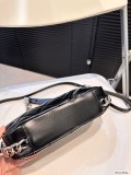 【話題商品！】シャネルCHANEL 激安偽物 チェーンバッグ