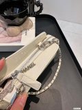 日本未入荷 シャネルCHANEL 激安偽物 チェーンバッグ