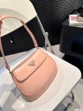 一目惚れ♪ プラダ  激安偽物 PRADA 脇バッグ