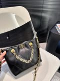 日本未入荷 シャネル n級品 チェーンバッグ