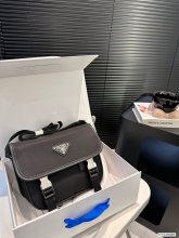 累積売上総額第１位！プラダ n級品 郵便配達員バッグ