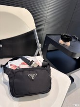 入手困難 プラダ 偽物通販 PRADA ナイロンウエストバッグ胸バッグ