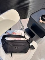 ★超人気 プラダ スーパーコピー PRADA ナイロンウエストバッグ胸バッグ