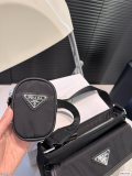 超奇跡の入荷☆ プラダ 激安偽物 PRADA ナイロンツーインワン