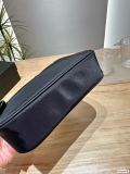 超奇跡の入荷☆ プラダ n級品 PRADA 洋風アイテム プラダ脇下バッグ