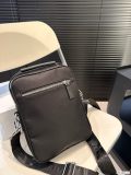 新作 プラダ n級品 PRADA ナイロンカメラバッグ