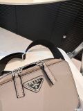 【限定】プラダ コピーおすすめ PRADA カメラバッグ