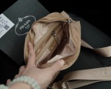 大人気 プラダ n級品 PRADA 斜め掛けショルダーバッグ