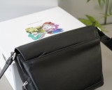 一目惚れ♪ プラダ 激安偽物 PRADA クロスショルダーバッグ