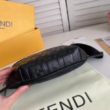 大人気 フェンディ 激安通販  ショルダーバック