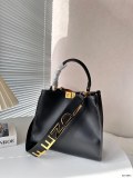超奇跡の入荷☆ フェンディ コピーおすすめ Peekaboo子猫バッグ