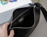 入手困難 プラダ コピーおすすめ PRADA 斜め掛けショルダーバッグ