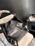 稀少 バレンシアガ 激安偽物 Balenciaga のバイクバッグ