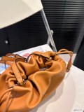 超奇跡の入荷☆ ロエベ コピー ショルダーバッグ