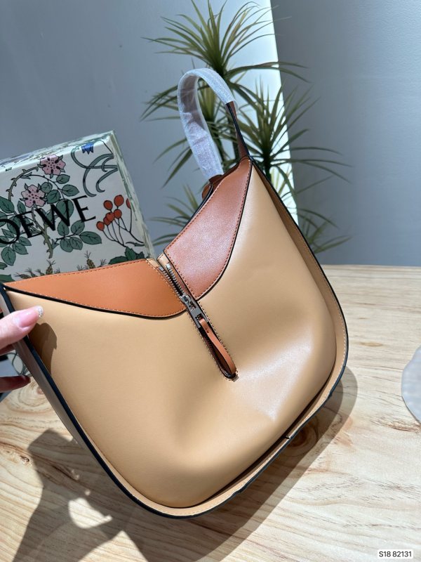 日本未入荷 ロエベ 激安偽物 ハンドバック