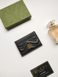 新作 グッチ コピーおすすめ 短財布