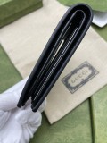 日本未入荷 グッチ n級品 短財布