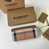 入手困難 バーバリー n級品 長財布