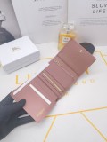 累積売上総額第１位！バーバリー コピー 短財布