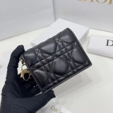 稀少 ディオール コピーおすすめ 短財布