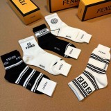 日本未入荷 フェンディ 激安通販 靴下って