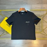 入手困難 フェンディ激安偽物 SS24春夏新要素刺繍文字半袖2色