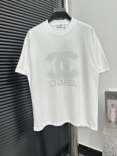 【話題商品！】 シャネル スーパーコピー パールロゴTシャツ半袖
