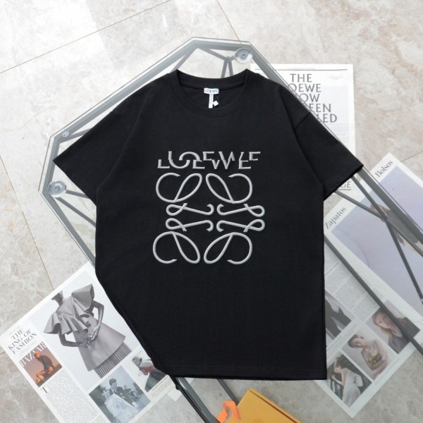 一目惚れ♪ ロエベ スーパーコピー 立体刺繍ロゴカジュアル丸首半袖Tシャツ