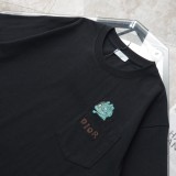 ★超人気 ディオール 激安通販 ポケットポジショニング恐竜刺繍カジュアル丸首半袖Tシャツ