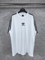 【話題商品！】 balenciagaxAdidas クローバースリーストライプロゴ刺繍半袖Tシャツ