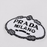 新作 プラダ コピーおすすめ 2024 SS春夏新作胸元ロゴ歯ブラシ刺繍ラウンドネック半袖Tシャツ