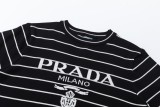 入手困難 プラダ コピーおすすめ ストライプ定番ロゴストライプ半袖Tシャツ