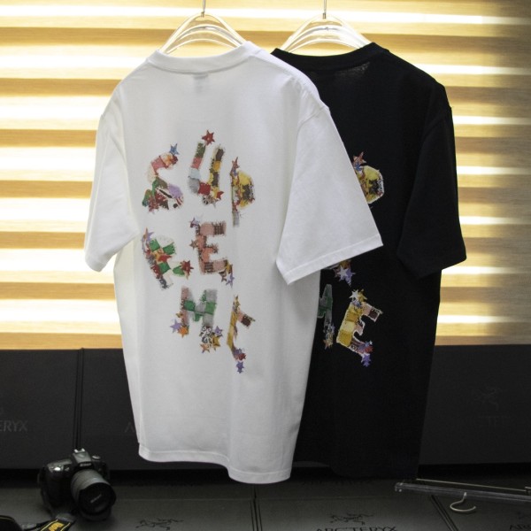 累積売上総額第１位！ シュプリーム スーパーコピー バックレインボーロゴアルファベットプリントTシャツ半袖2色