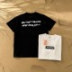 入手困難 シュプリーム 激安偽物 アルファベットロゴプリントラウンドネックカジュアル半袖Tシャツ2色