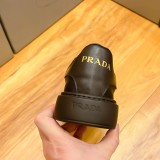 稀少 プラダ コピーおすすめ 新型のメンズカジュアルスニーカーは