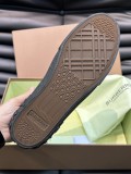 一目惚れ♪ バーバリー n級品 メンズの定番ローカットスニーカー