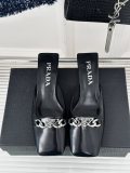 日本未入荷 プラダ スーパーコピー 三角スリッパ