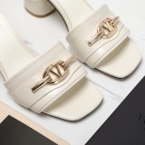 使い勝手良し ヴァレンティノ n級品 最新のGARAVANITAN-GO牛革のダッフルヒールスリッパ